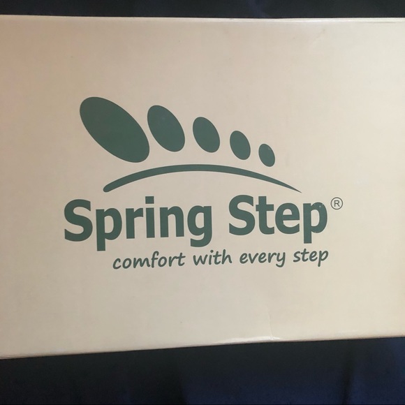 🤎 Beautiful Brown, Fur-lined, SpringStep Boots 🤎 - Picture 2 of 15